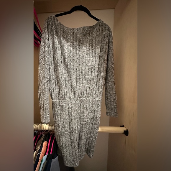 On the go Dress by Hyde - Picture 2 of 2